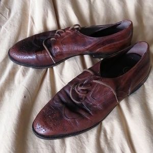Flat heeled cognac leather oxfords